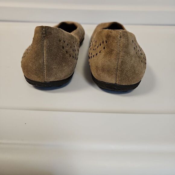 🌹Vaneli Studded Flats sz 8.5 Narrow - Picture 5 of 8